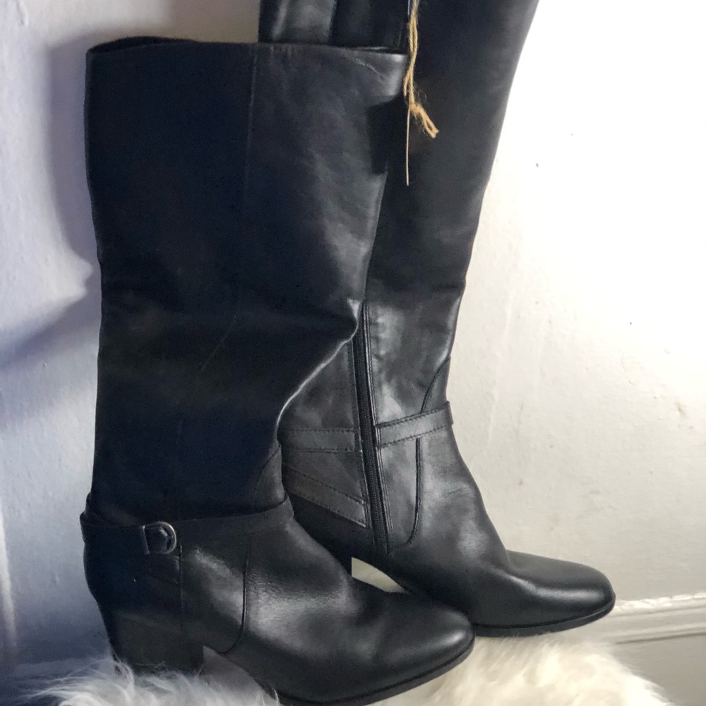 Boot - Picture 3 of 4